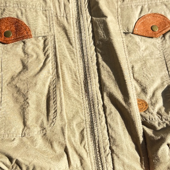 GANT BOMBER STYLE JACKET - Picture 10 of 16